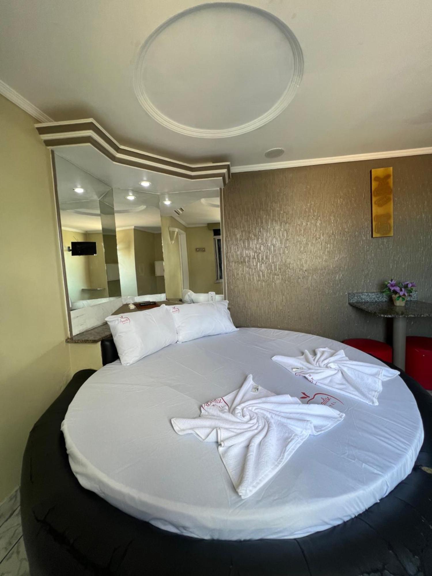 Hotel Paradise Salvador Bagian luar foto