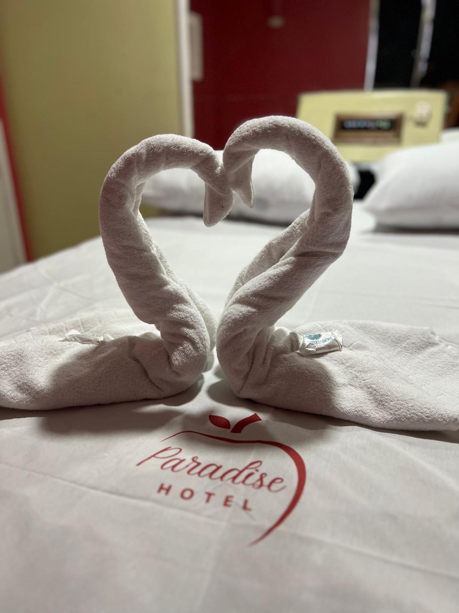 Hotel Paradise Salvador Bagian luar foto